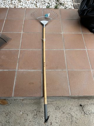 Rastrillo de jardín VERVE