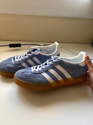 Zapatillas Adidas Gazelle Azul y Blanco