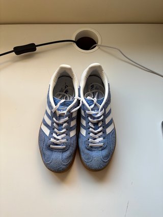 Zapatillas Adidas Gazelle Azul y Blanco