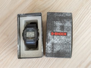 Reloj G-Shock DW-5600UE