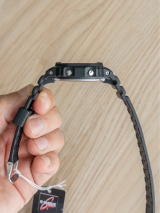 Reloj G-Shock DW-5600UE