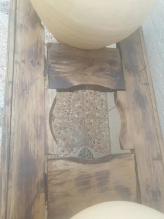 Mueble rústico con 2 cantareras