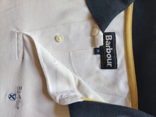 Polo Barbour blanco y negro