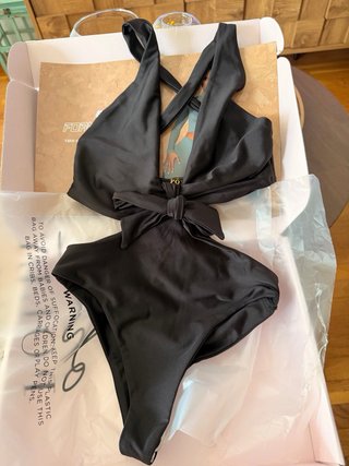 Trikini negro