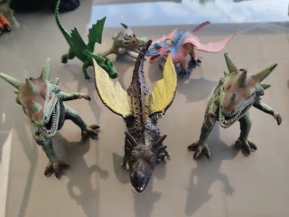 Set 7 dragones de juguete