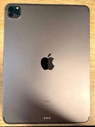 iPad Pro 11 M1 Cel+ Apple Pencil + Funda + Teclado