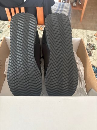 Zapatillas Pepe Jeans Negras y Doradas