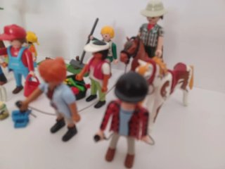 Playmobil figuras y caballos