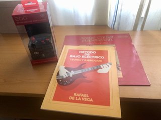 Disco, libro y mini-arcade