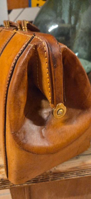 Bolso Médico Antiguo Marrón