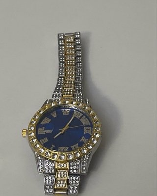 Reloj de lujo con diamantes nuevo