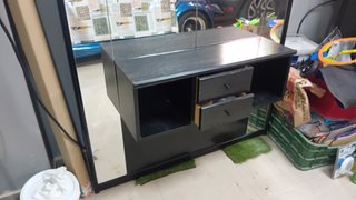 Mueble recibidor negro con espejo