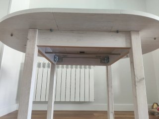 Mesa redonda extensible blanca