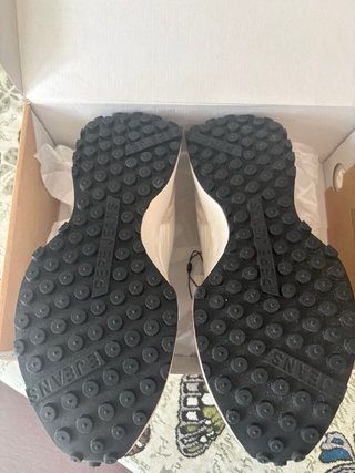 Zapatillas Pepe Jeans Beige y Blancas