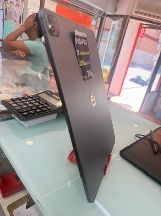 iPad Pro 8ª Gen 256GB+SIM 750€