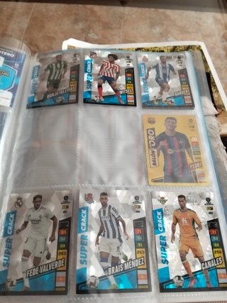 Álbum Adrenalyn 2022-23 con 150 cromos
