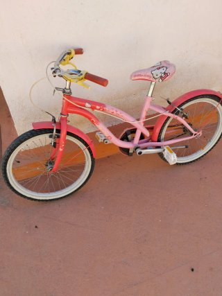 Bicicleta Infantil Hello Kitty Rosa
