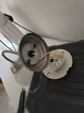 Aplique de pared moderno con bombilla