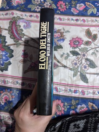 Libro En el ojo del tigre de Wilbur Smith