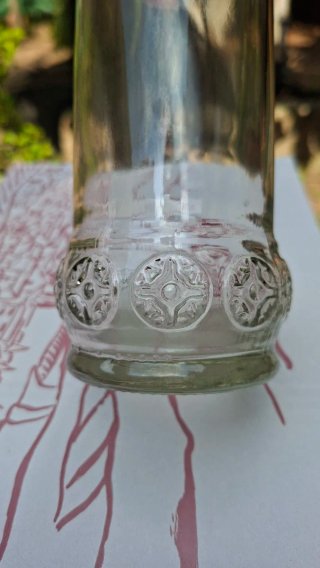 Botella de cristal decorada