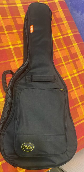 Funda acolchada guitarra Cibeles