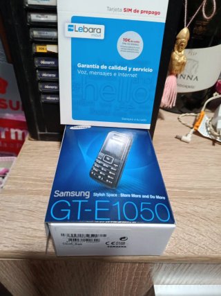 Samsung GT-E1050 Teléfono Móvil