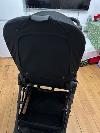 Carrito de bebé KINDERKRAFT negro compacto