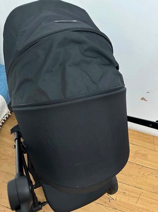 Carrito de bebé KINDERKRAFT negro compacto