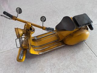 Moto Scooter Vintage Decorativa