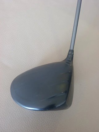 Palos de Golf Ping y Callaway