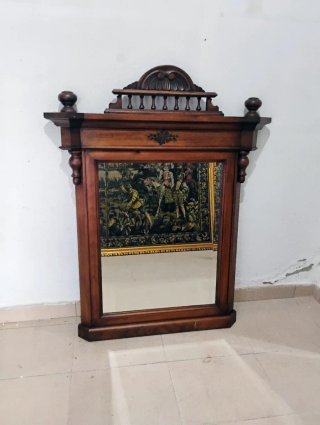 Espejo de madera tallada antiguo