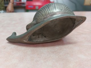 Caracol de bronce decorativo