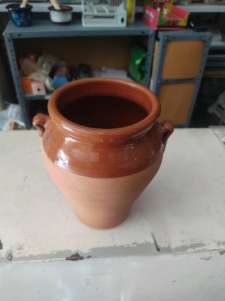 Orza de barro pequeña