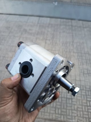 Bomba Hidráulica Trale (Nueva)