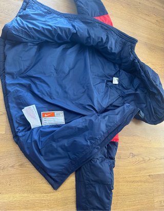 Abrigo Nike Azul y Rojo