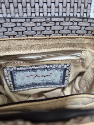 Bolso estilo cubo gris
