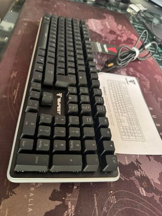 Teclado Mecánico Gaming Tempest Diablo RGB