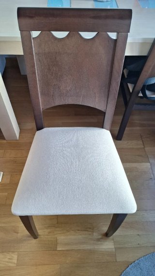 Mesa de comedor extensible y 4 sillas