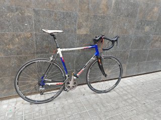 Bicicleta Vitus Aluminio y carbono Azul/Blanco