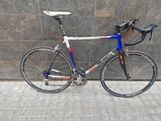 Bicicleta Vitus Aluminio y carbono Azul/Blanco