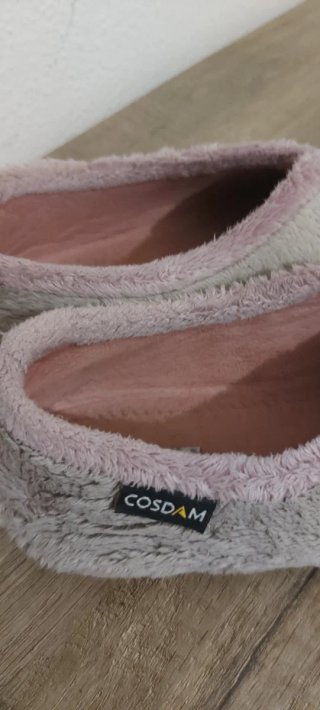 Zapatillas de estar por casa  rosas talla 38