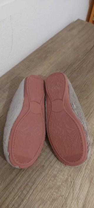 Zapatillas de estar por casa  rosas talla 38