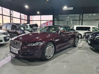 Jaguar XJ 3.0 V6 Diesel SWB Premium Luxury