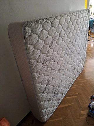 Colchón 135x180 cm casi nuevo