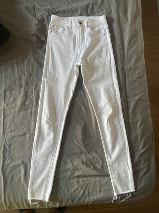 Pantalón vaquero niña blanco