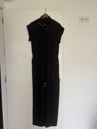 Mono Zara negro fluido