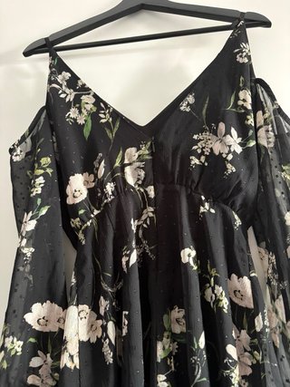 Mono corto estampado floral negro