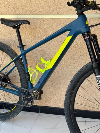 Cube Reaction - Bicicleta carbono