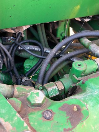 Tractor John Deere 6205 Manual