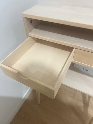 Escritorio tocador Ikea madera
